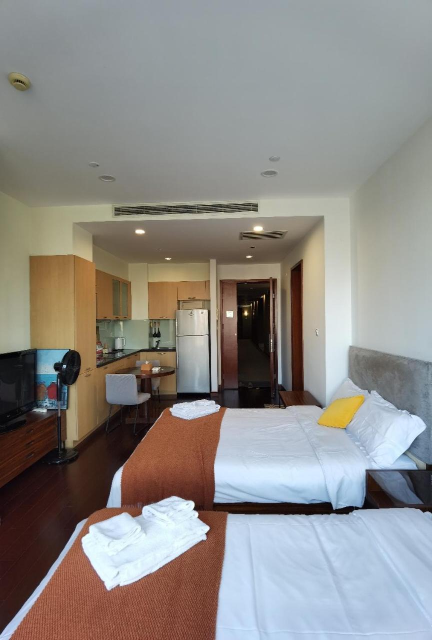 River House Near The Peoples Square And The Bund Shanghai Exterior photo